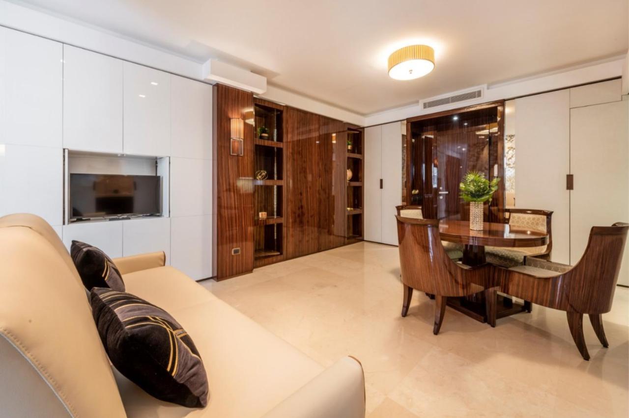 Milan Royal Suites - Centro Duomo Bagian luar foto