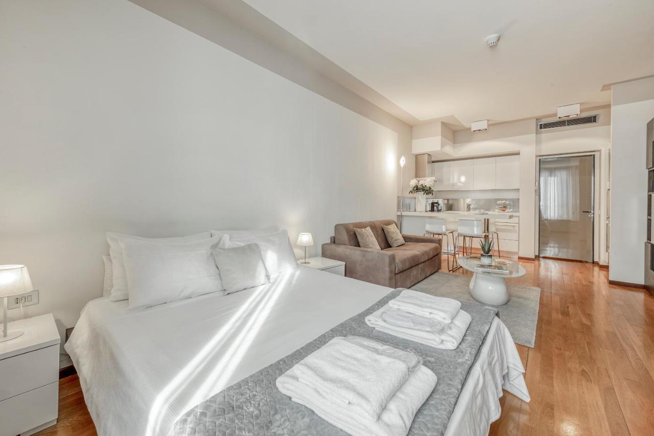 Milan Royal Suites - Centro Duomo Bagian luar foto