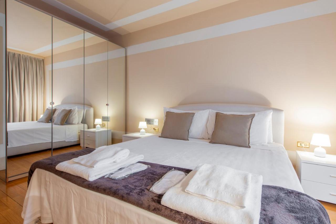 Milan Royal Suites - Centro Duomo Bagian luar foto