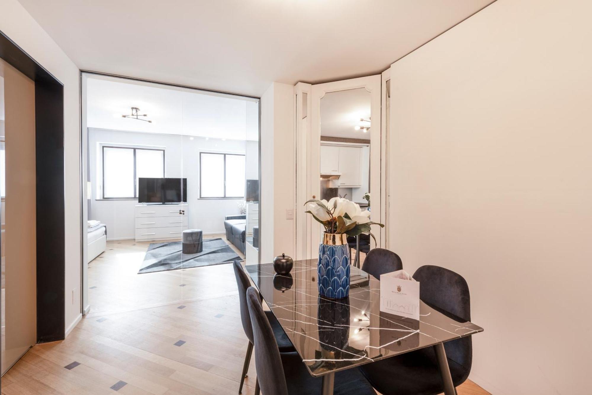 Milan Royal Suites - Centro Duomo Bagian luar foto